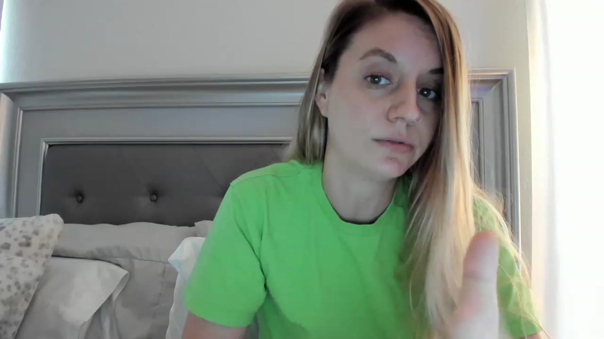 Gallery image thumbnail from Ca_ndi's myfreecams stream on, 04/16/2023, 12:12 image 12 of 20