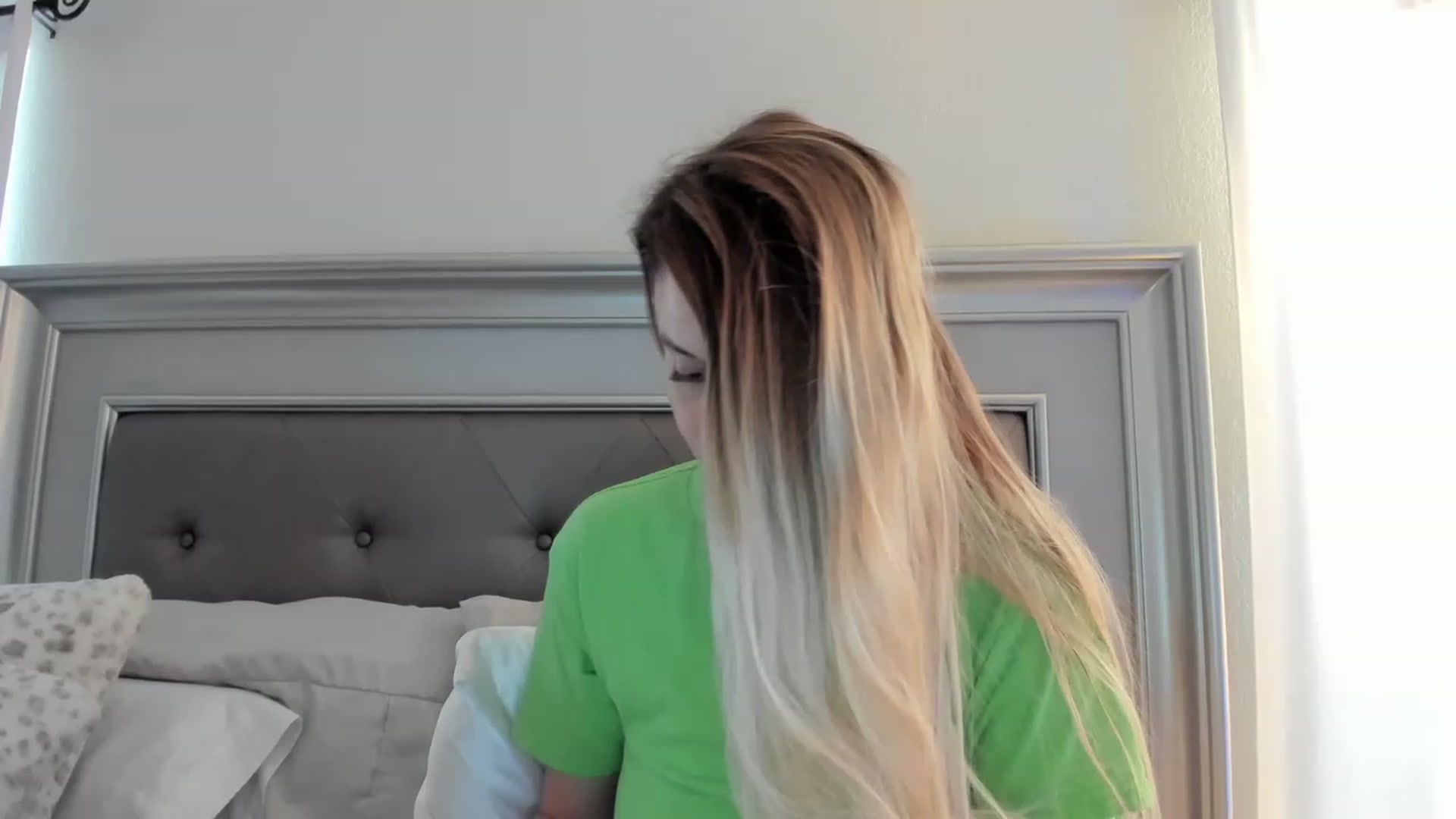 Gallery image thumbnail from Ca_ndi's myfreecams stream on, 04/16/2023, 12:12 image 20 of 20