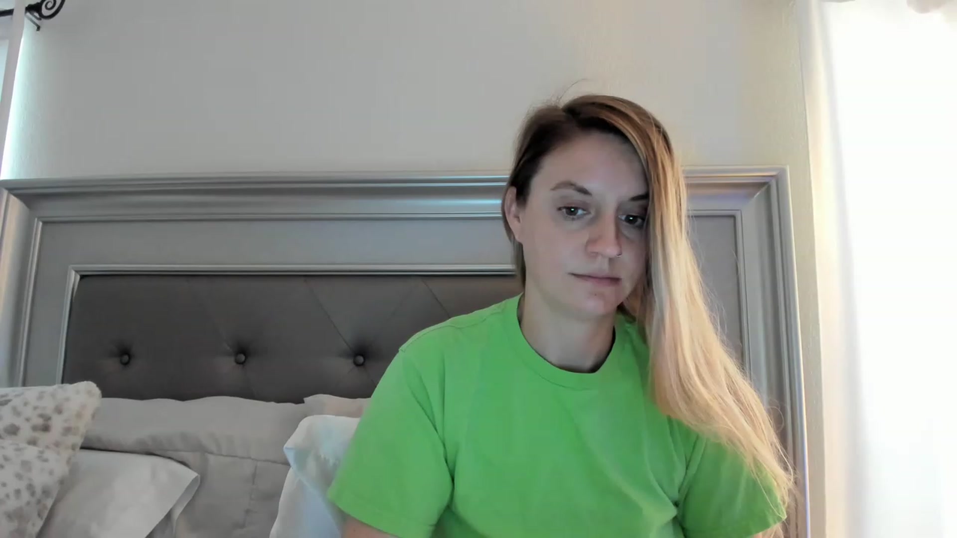 Gallery image thumbnail from Ca_ndi's myfreecams stream on, 04/16/2023, 12:12 image 17 of 20