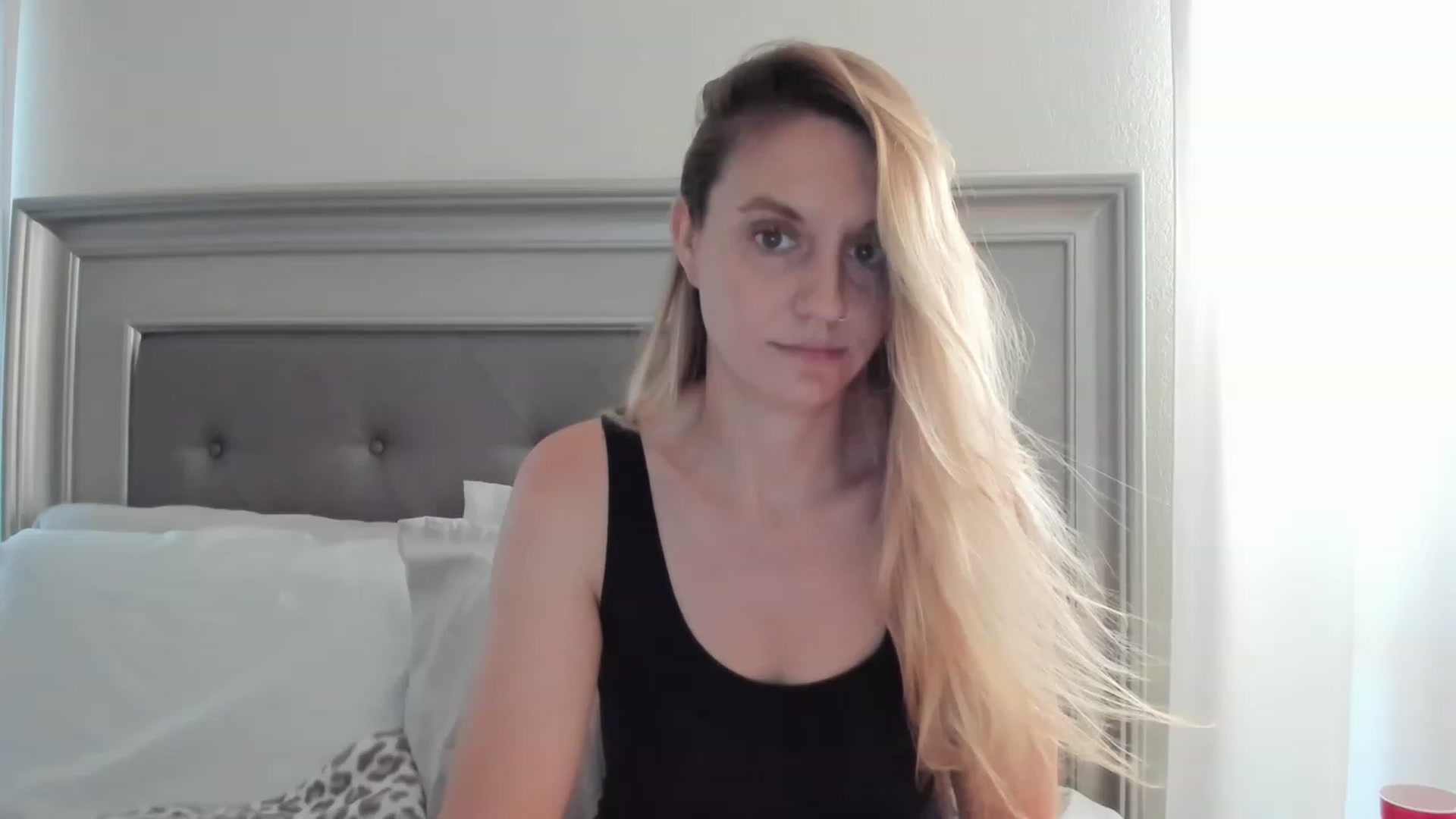 Gallery image thumbnail from Ca_ndi's myfreecams stream on, 04/23/2023, 12:32 image 7 of 20