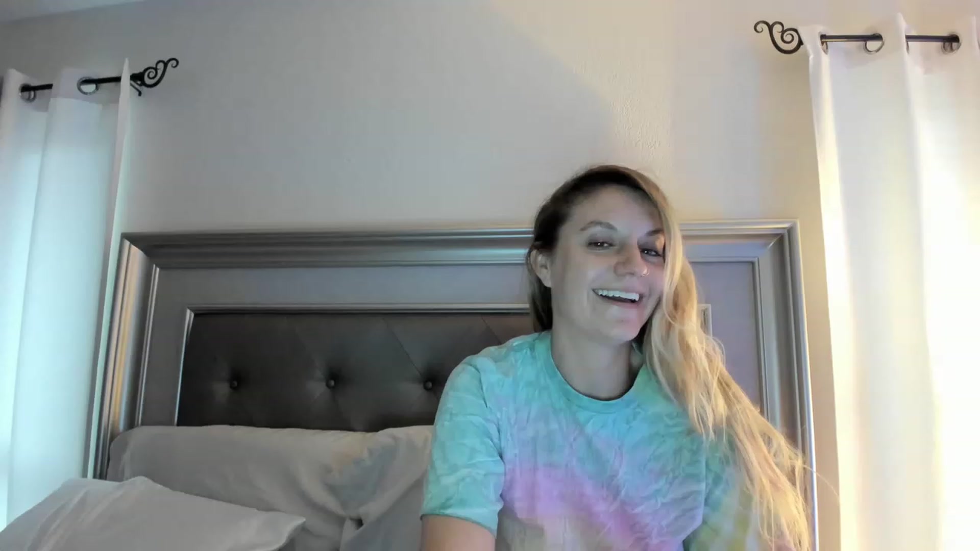 Gallery image thumbnail from Ca_ndi's myfreecams stream on, 04/24/2023, 11:47 image 2 of 20