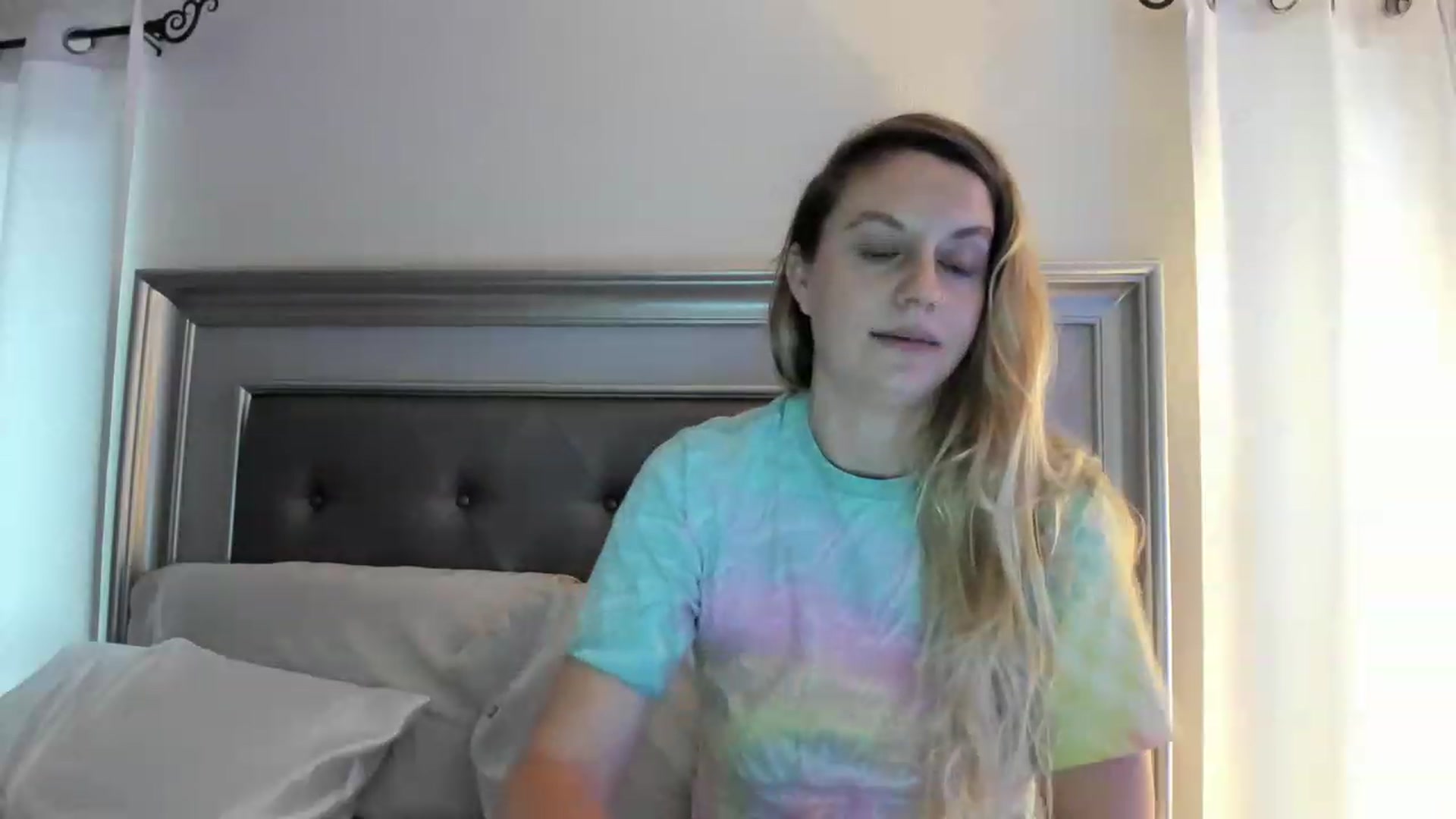 Gallery image thumbnail from Ca_ndi's myfreecams stream on, 04/24/2023, 11:47 image 10 of 20