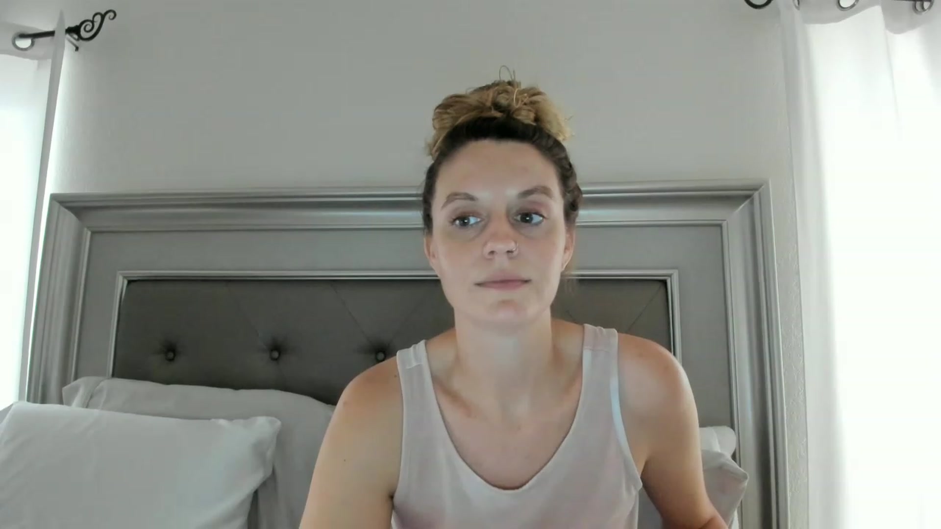 Gallery image thumbnail from Ca_ndi's myfreecams stream on, 04/29/2023, 18:04 image 4 of 20