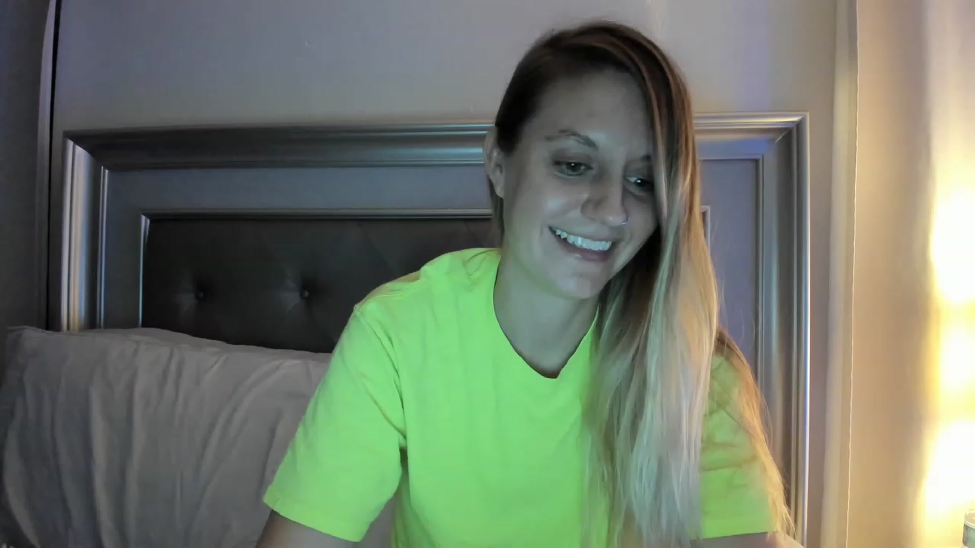 Gallery image thumbnail from Ca_ndi's myfreecams stream on, 05/01/2023, 08:59 image 12 of 20
