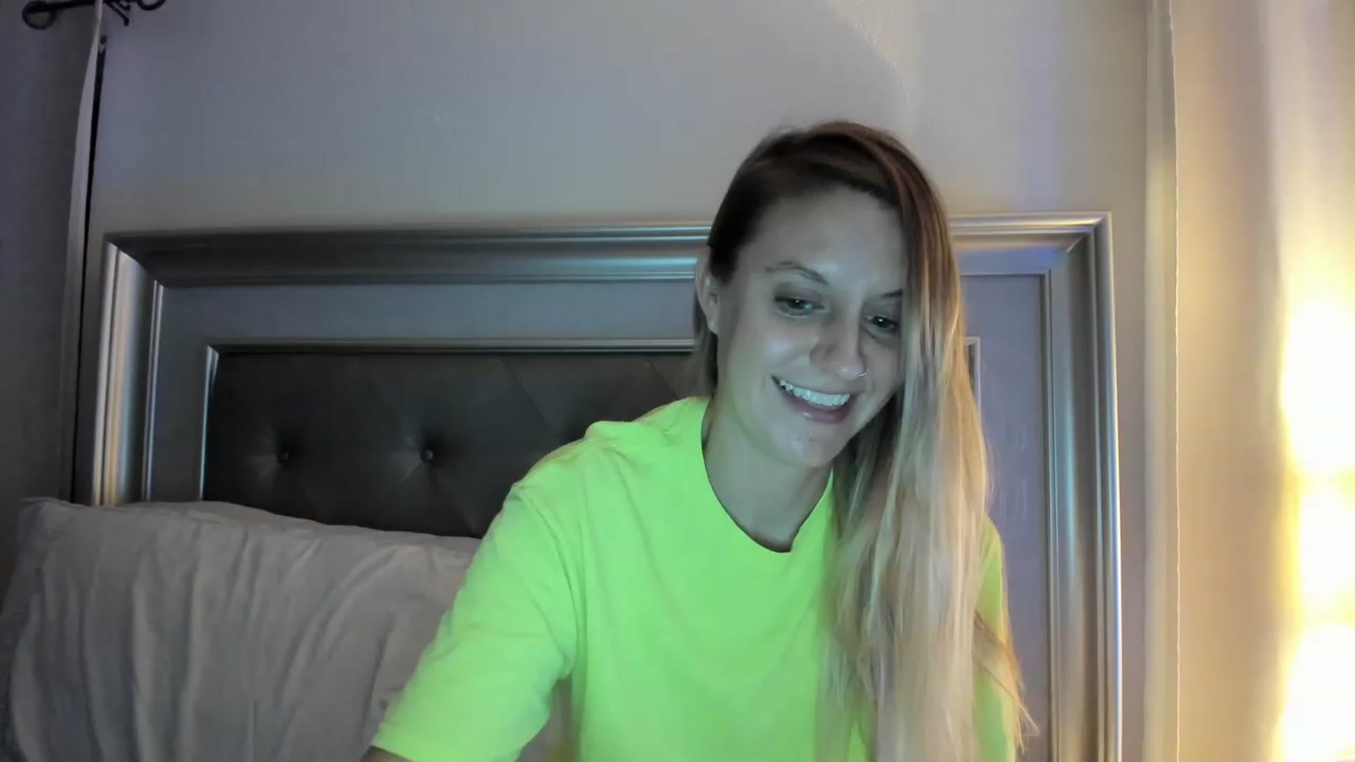 Gallery image thumbnail from Ca_ndi's myfreecams stream on, 05/01/2023, 08:59 image 13 of 20