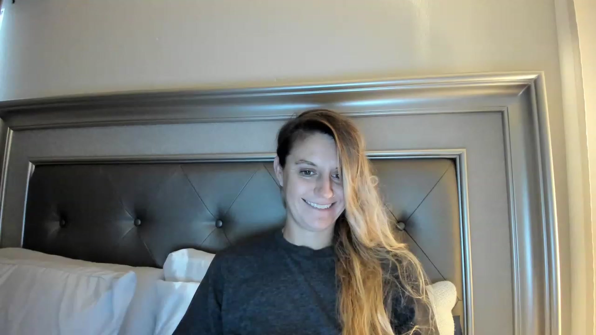 Gallery image thumbnail from Ca_ndi's myfreecams stream on, 05/02/2023, 11:21 image 17 of 20