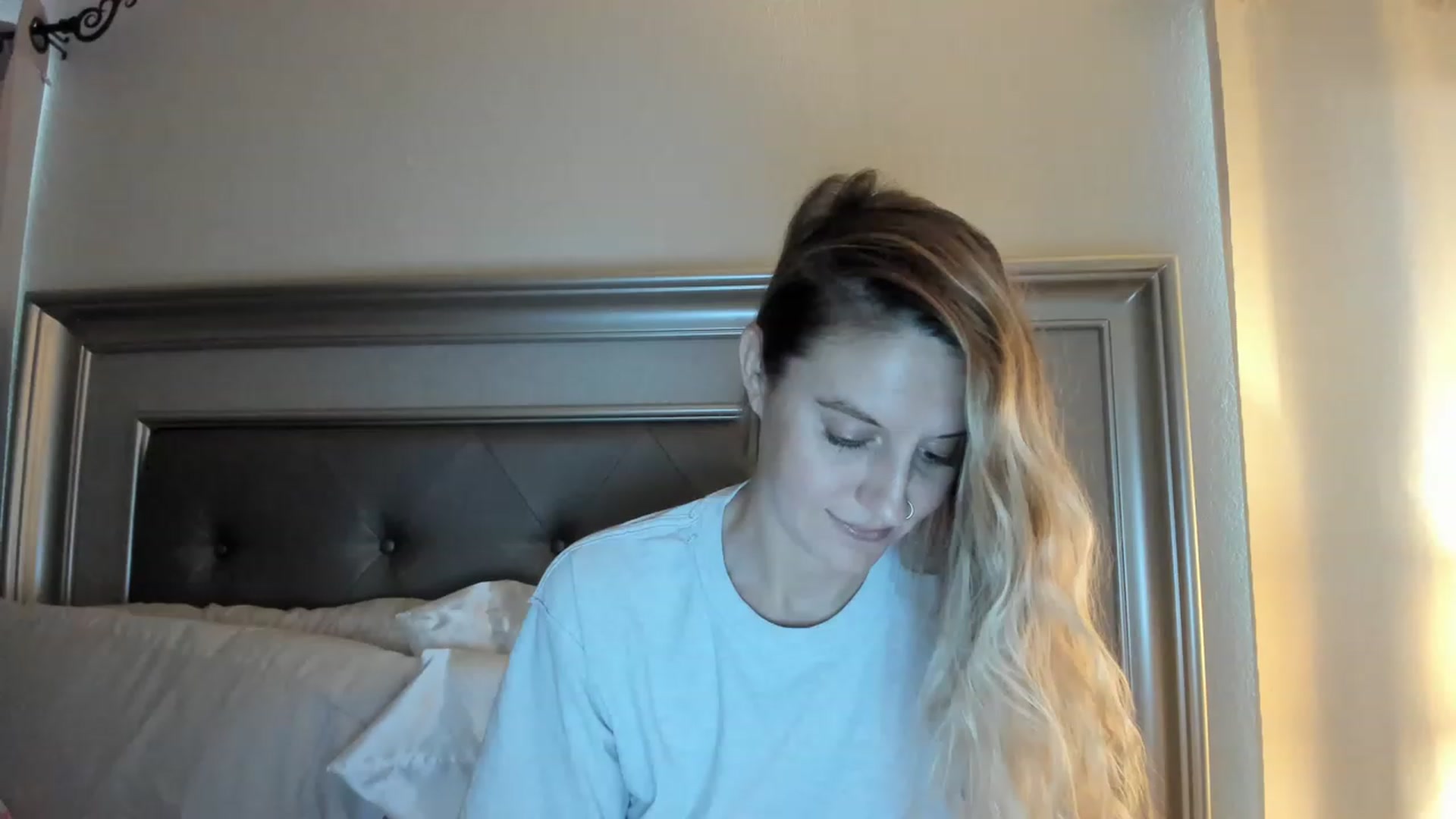 Gallery image thumbnail from Ca_ndi's myfreecams stream on, 05/07/2023, 11:48 image 15 of 20