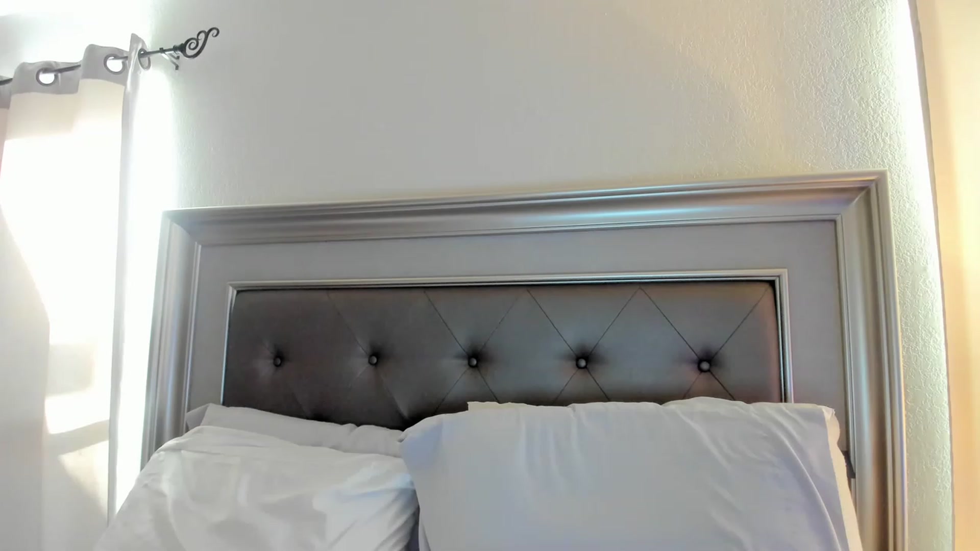 Gallery image thumbnail from Ca_ndi's myfreecams stream on, 05/08/2023, 12:21 image 19 of 20