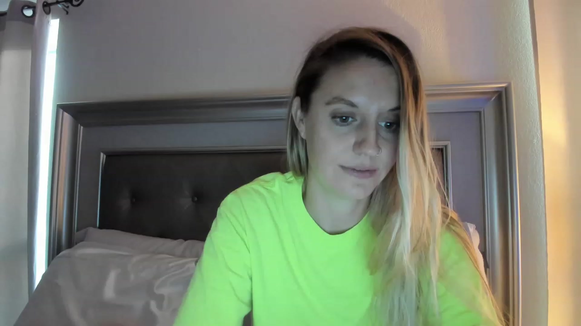 Gallery image thumbnail from Ca_ndi's myfreecams stream on, 05/08/2023, 12:21 image 11 of 20