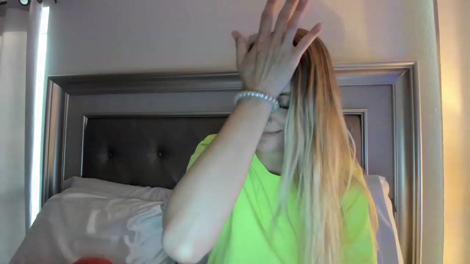 Gallery image thumbnail from Ca_ndi's myfreecams stream on, 05/08/2023, 12:21 image 8 of 20