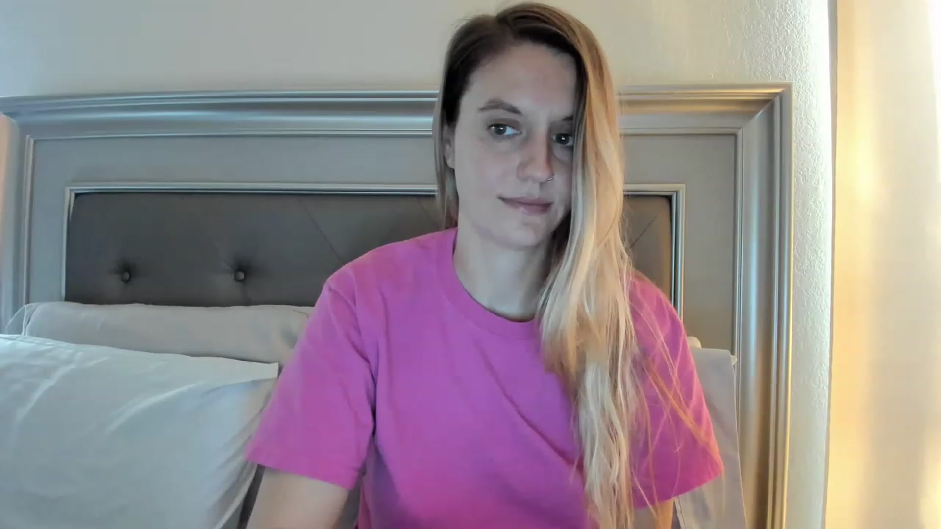 Gallery image thumbnail from Ca_ndi's myfreecams stream on, 05/10/2023, 12:15 image 20 of 20