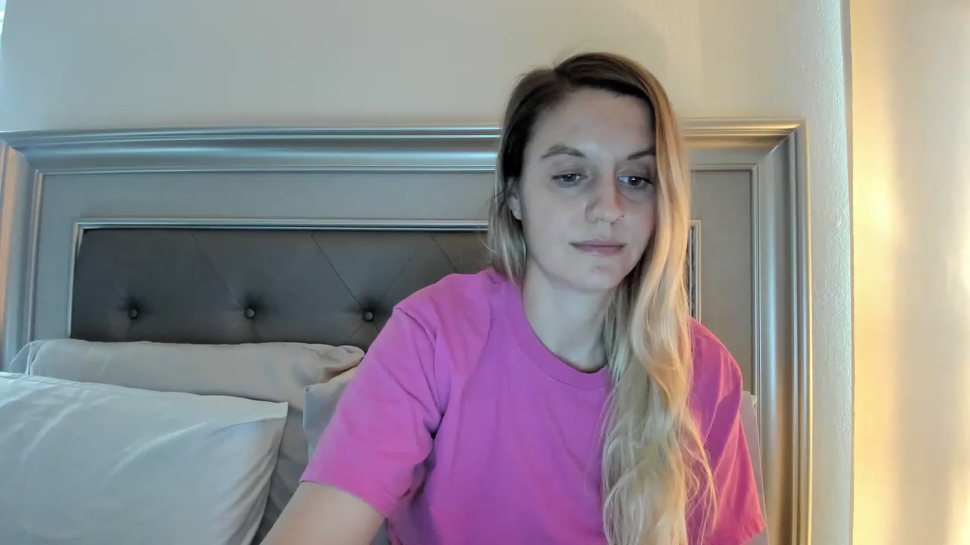 Gallery image thumbnail from Ca_ndi's myfreecams stream on, 05/10/2023, 12:15 image 16 of 20