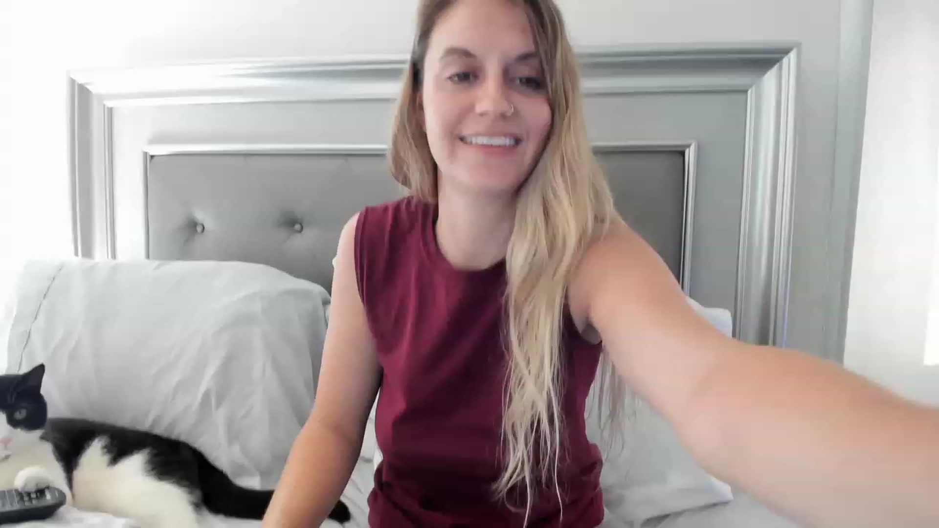Gallery image thumbnail from Ca_ndi's myfreecams stream on, 05/14/2023, 13:20 image 16 of 20