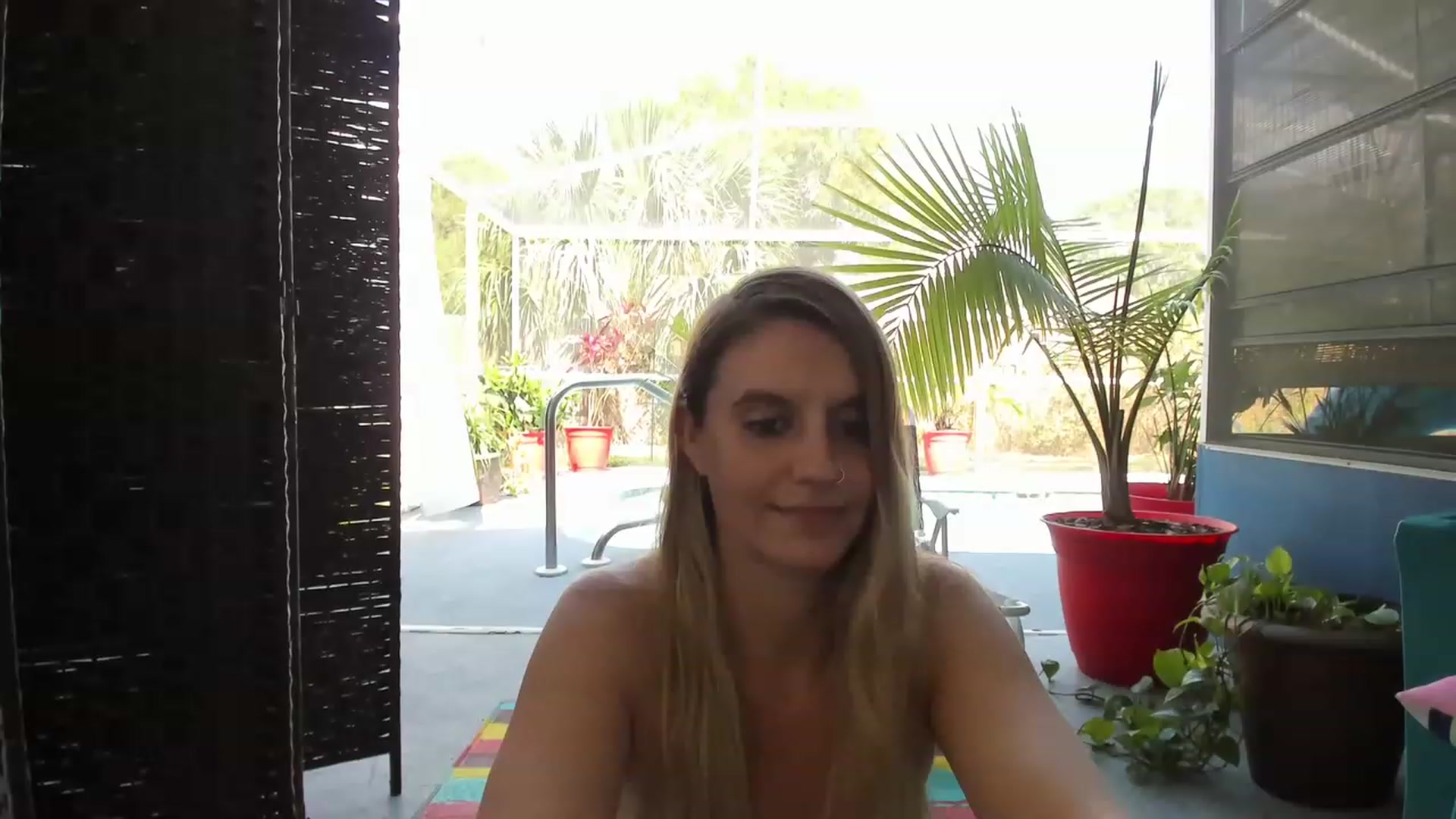 Gallery image thumbnail from Ca_ndi's myfreecams stream on, 05/20/2023, 20:25 image 17 of 20
