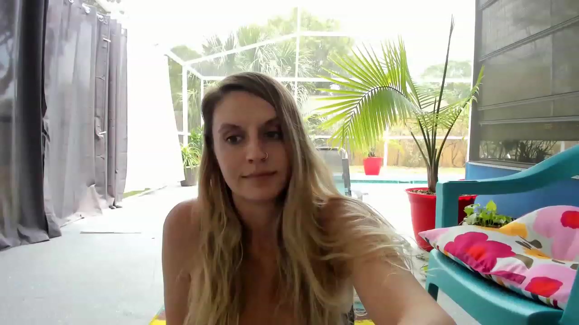 Gallery image thumbnail from Ca_ndi's myfreecams stream on, 05/21/2023, 18:23 image 17 of 20