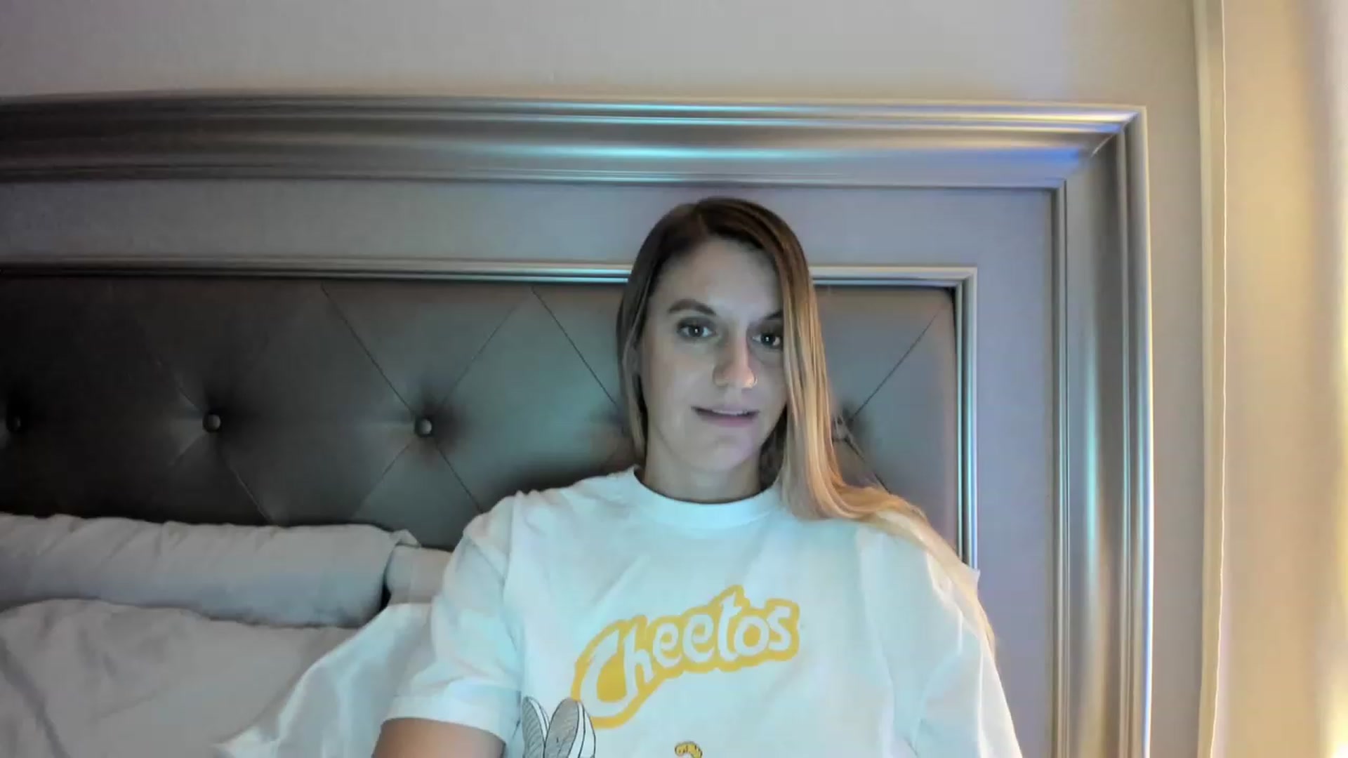 Gallery image thumbnail from Ca_ndi's myfreecams stream on, 06/01/2023, 09:14 image 7 of 20