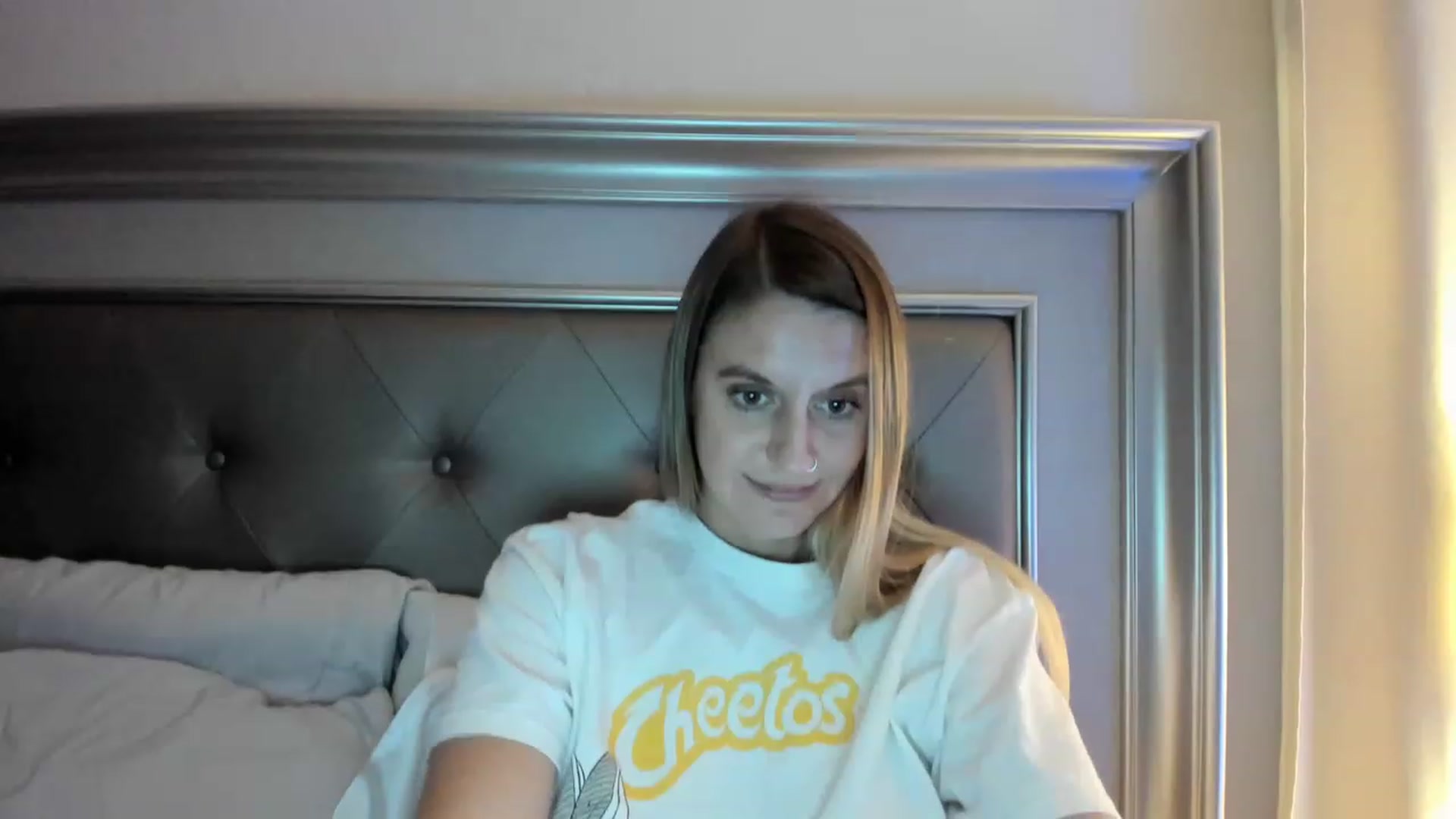 Gallery image thumbnail from Ca_ndi's myfreecams stream on, 06/01/2023, 09:14 image 15 of 20
