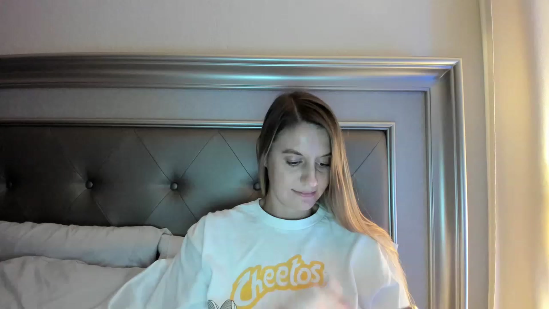 Gallery image thumbnail from Ca_ndi's myfreecams stream on, 06/01/2023, 09:14 image 4 of 20