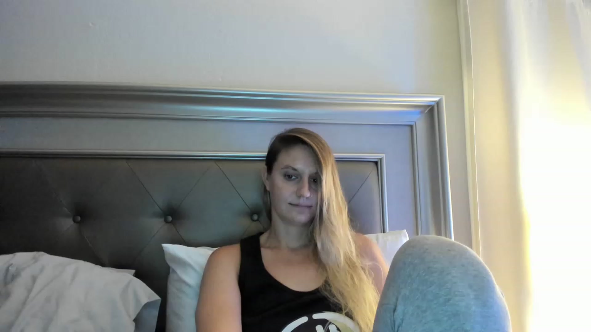 Gallery image thumbnail from Ca_ndi's myfreecams stream on, 06/02/2023, 09:26 image 16 of 20