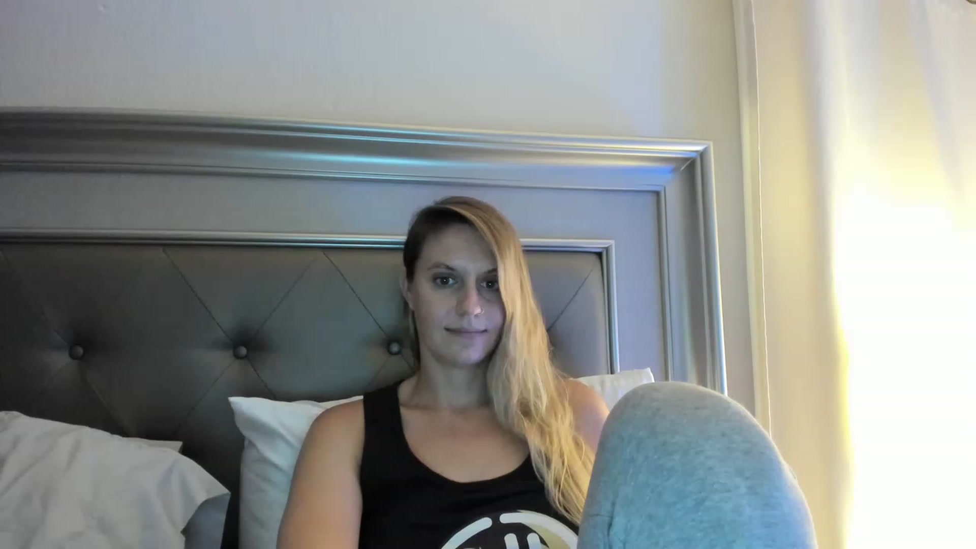 Gallery image thumbnail from Ca_ndi's myfreecams stream on, 06/02/2023, 09:48 image 6 of 20