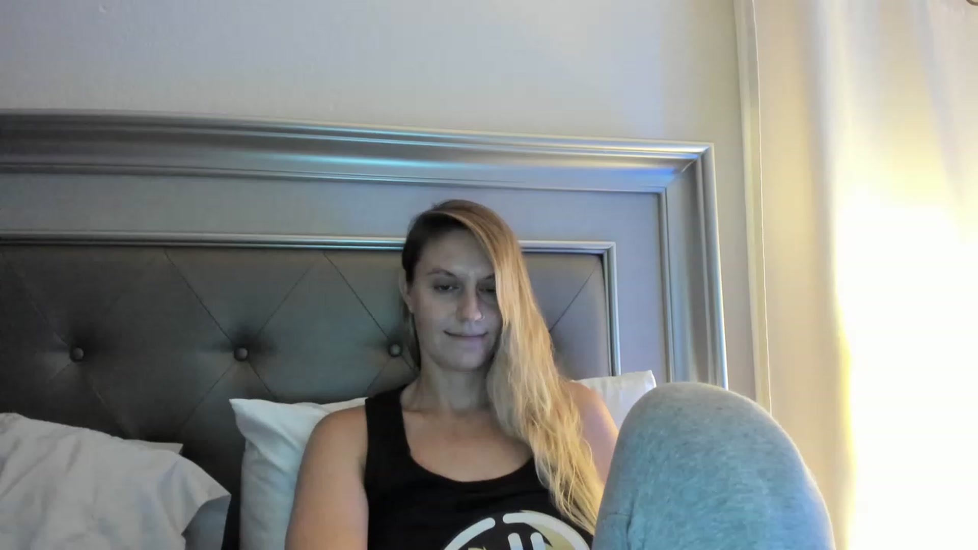 Gallery image thumbnail from Ca_ndi's myfreecams stream on, 06/02/2023, 09:48 image 8 of 20