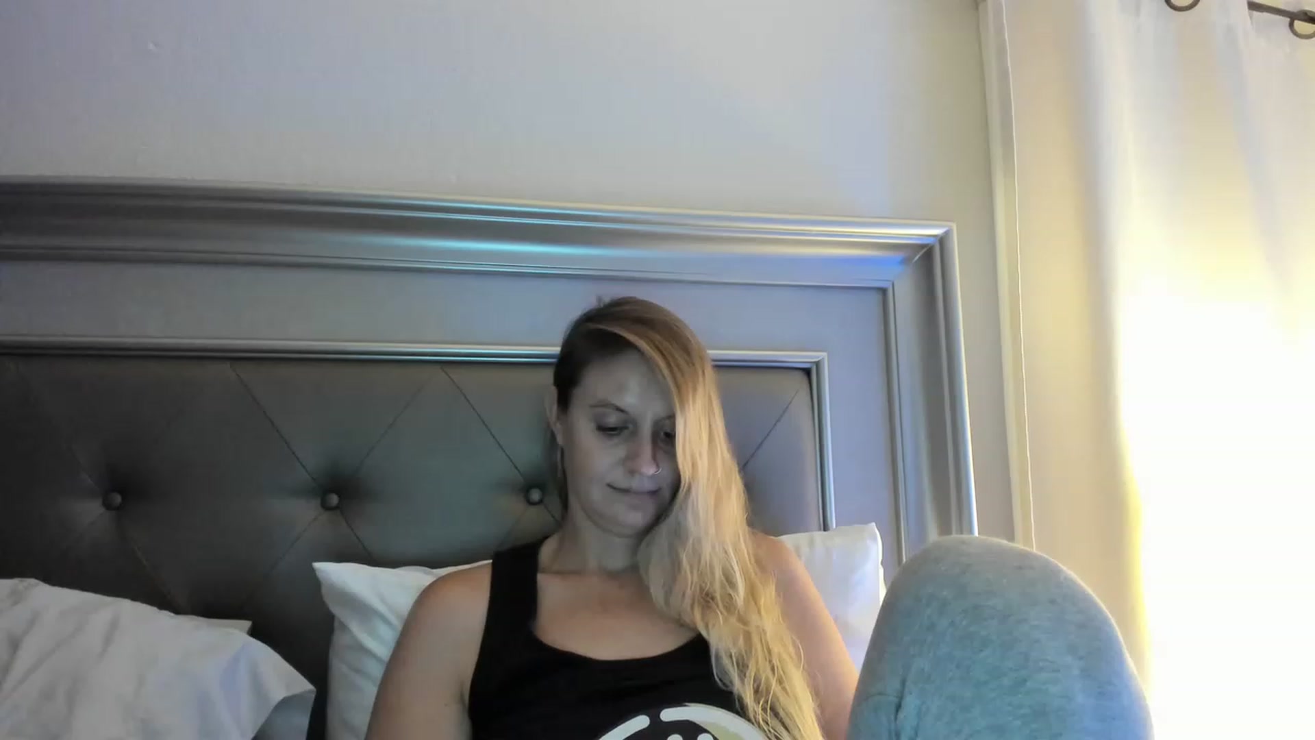 Gallery image thumbnail from Ca_ndi's myfreecams stream on, 06/02/2023, 09:48 image 10 of 20