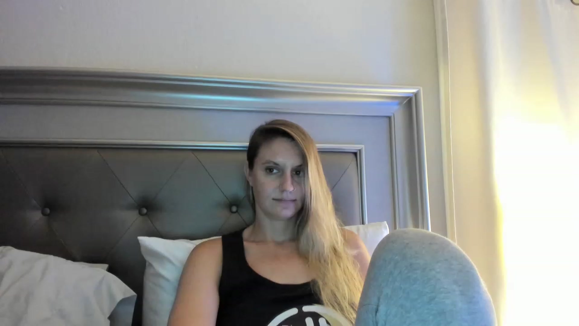 Gallery image thumbnail from Ca_ndi's myfreecams stream on, 06/02/2023, 09:48 image 2 of 20