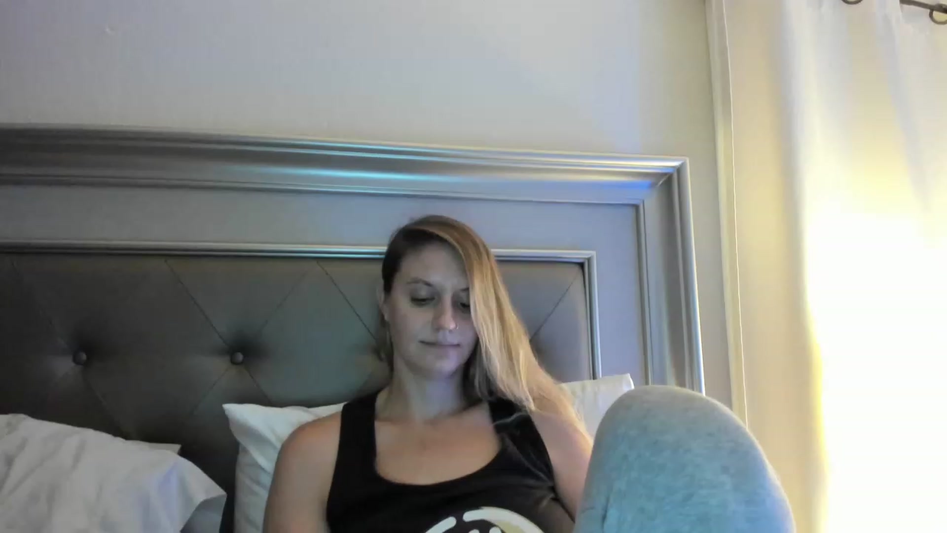 Gallery image thumbnail from Ca_ndi's myfreecams stream on, 06/02/2023, 09:48 image 18 of 20