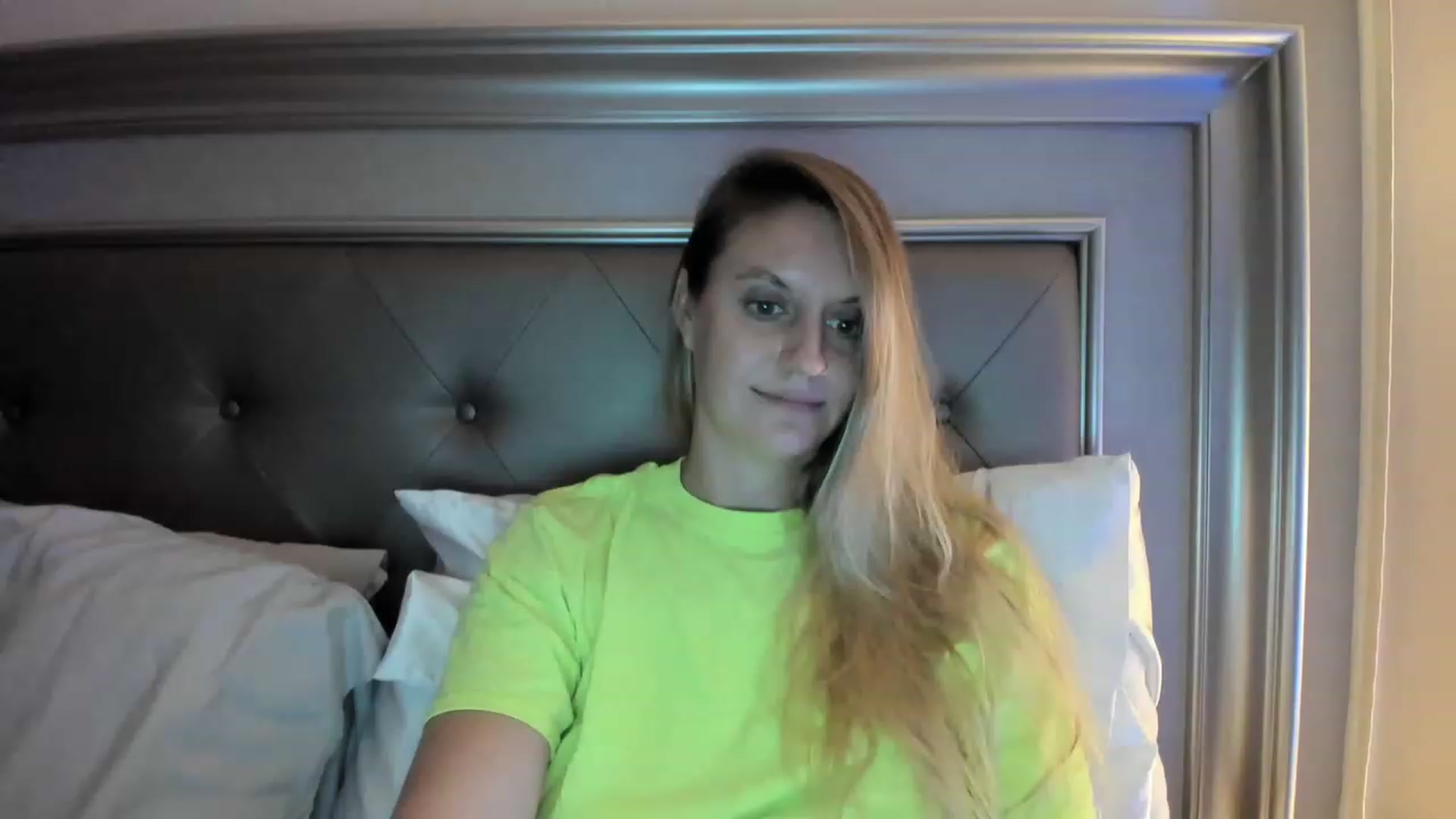 Gallery image thumbnail from Ca_ndi's myfreecams stream on, 06/02/2023, 10:44 image 1 of 20