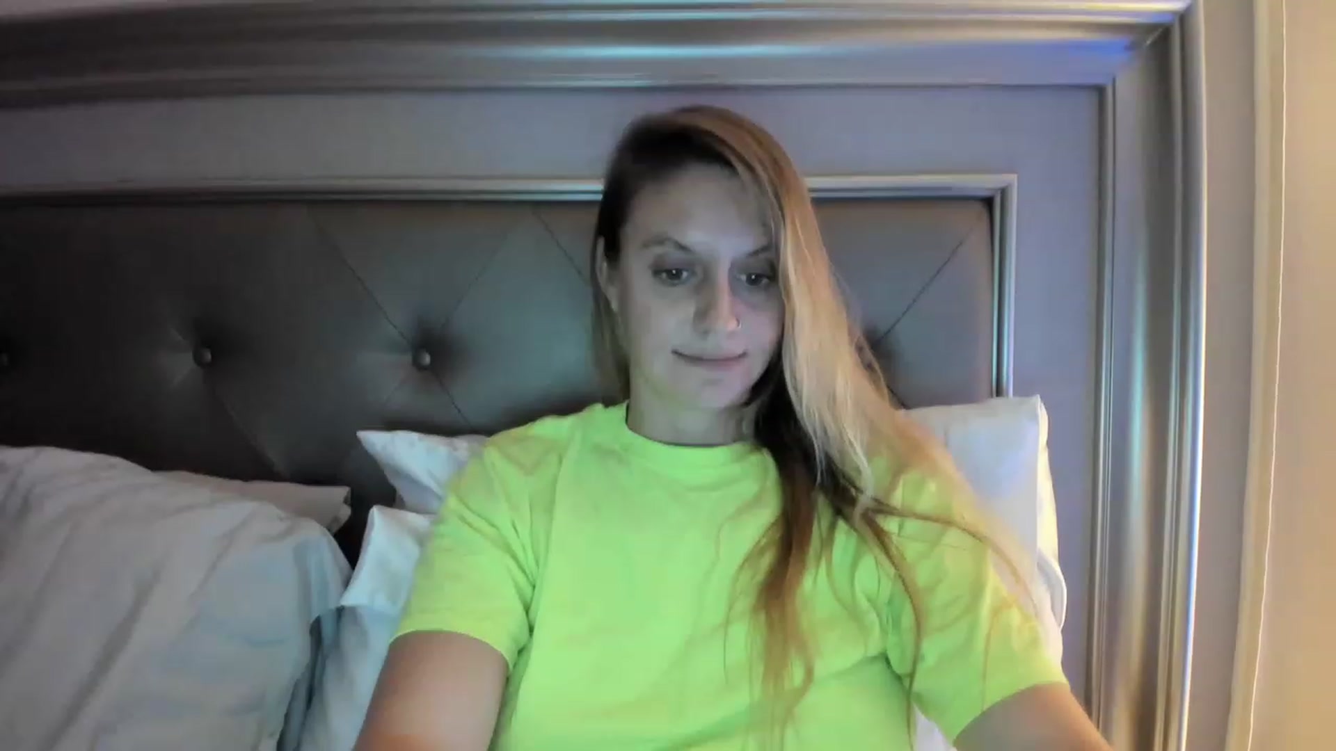 Gallery image thumbnail from Ca_ndi's myfreecams stream on, 06/02/2023, 10:44 image 3 of 20