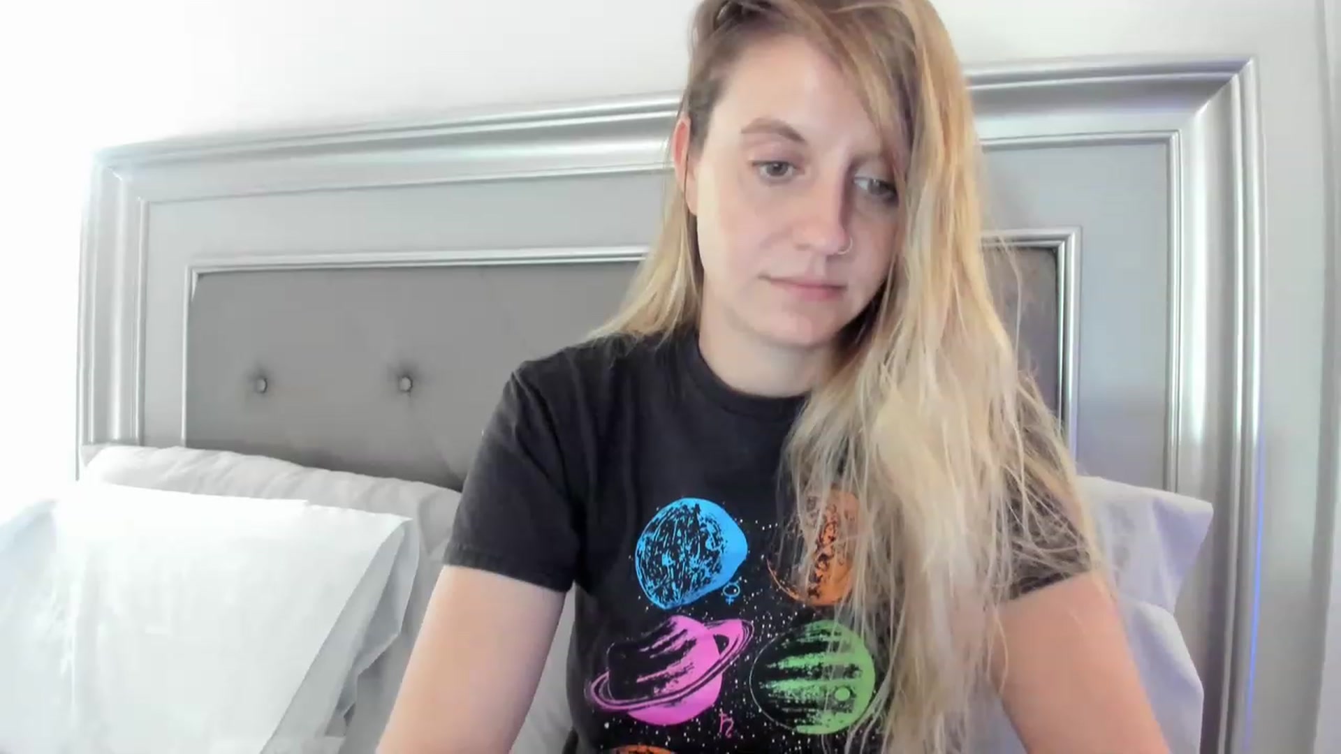 Gallery image thumbnail from Ca_ndi's myfreecams stream on, 06/04/2023, 12:18 image 17 of 20