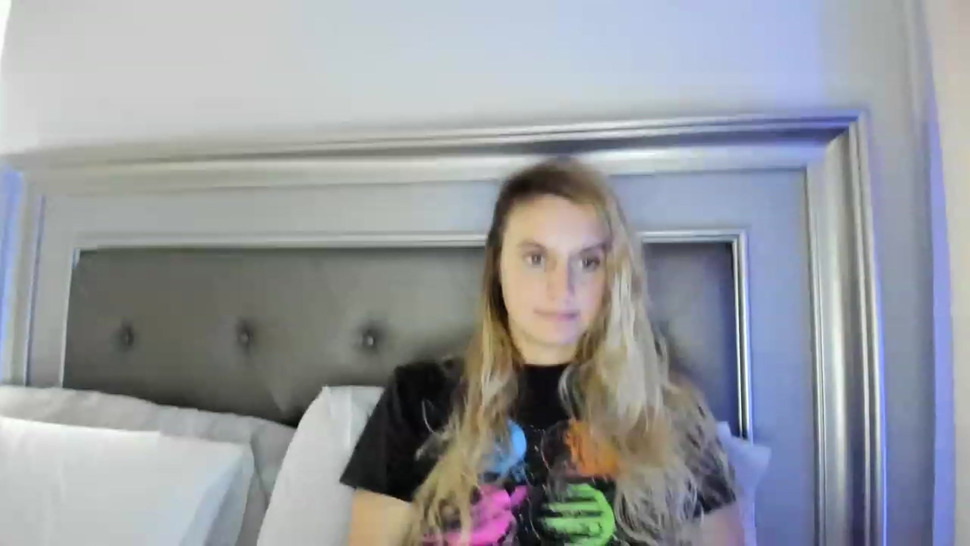 Gallery image thumbnail from Ca_ndi's myfreecams stream on, 06/04/2023, 12:18 image 3 of 20