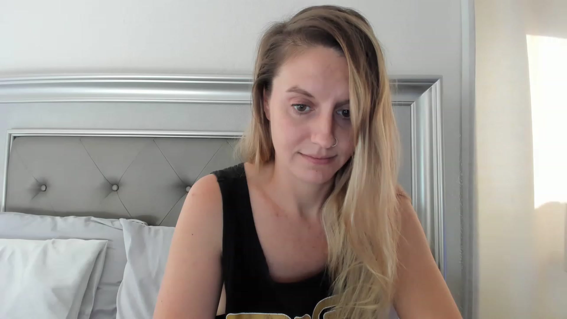 Gallery image thumbnail from Ca_ndi's myfreecams stream on, 06/08/2023, 12:42 image 18 of 20