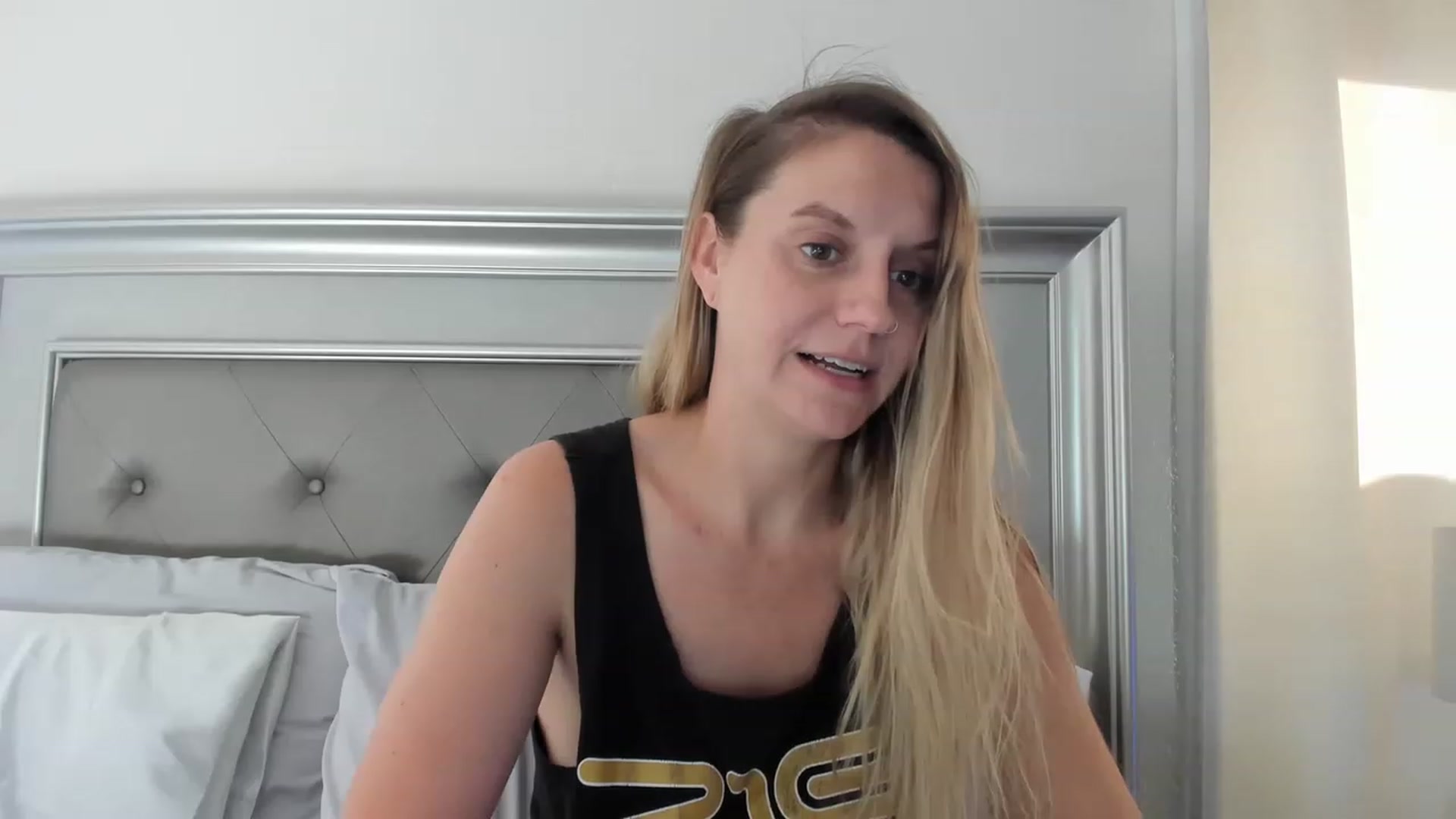 Gallery image thumbnail from Ca_ndi's myfreecams stream on, 06/08/2023, 12:42 image 4 of 20