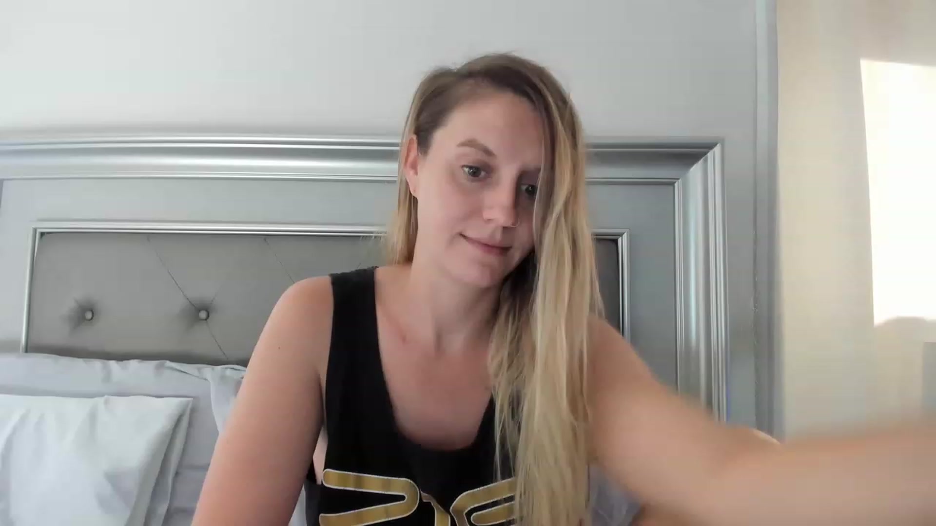 Gallery image thumbnail from Ca_ndi's myfreecams stream on, 06/08/2023, 12:42 image 8 of 20