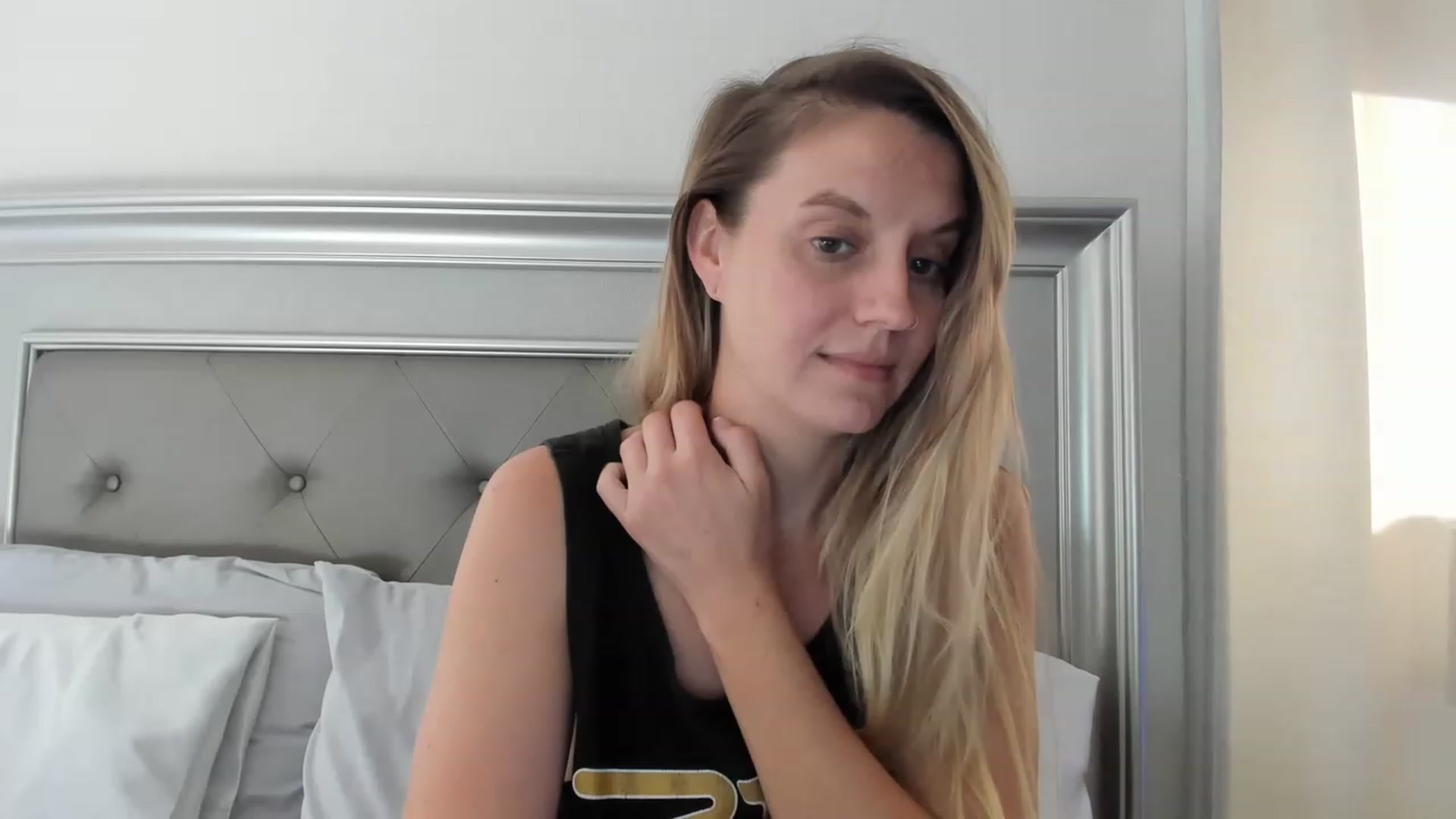 Gallery image thumbnail from Ca_ndi's myfreecams stream on, 06/08/2023, 12:42 image 16 of 20
