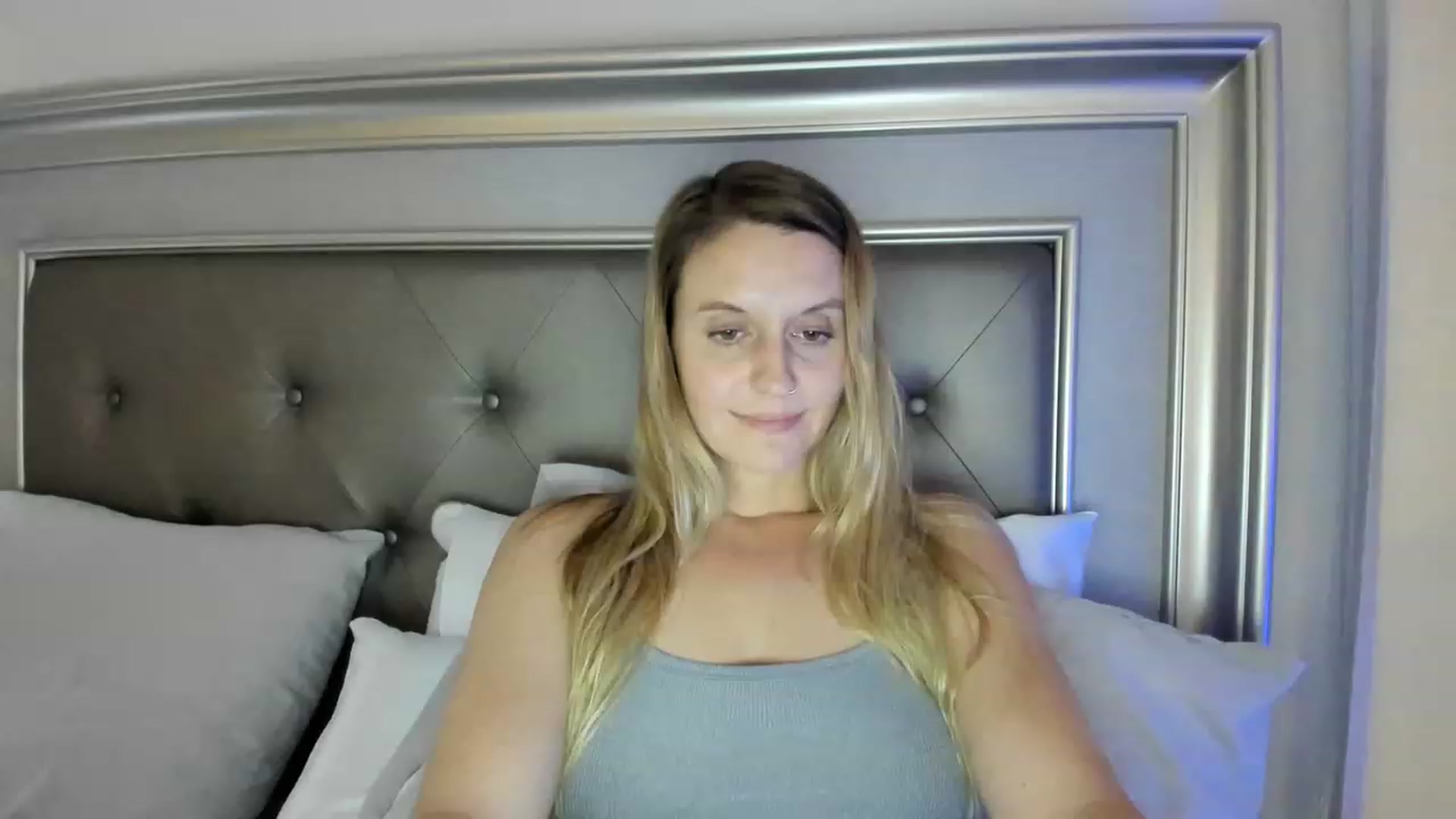 Gallery image thumbnail from Ca_ndi's myfreecams stream on, 06/09/2023, 23:14 image 1 of 20