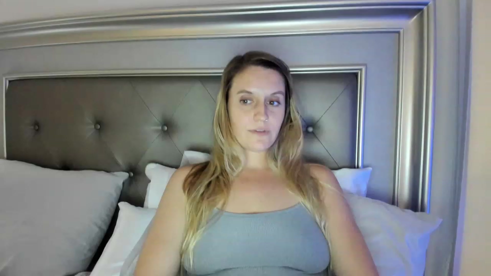 Gallery image thumbnail from Ca_ndi's myfreecams stream on, 06/09/2023, 23:14 image 11 of 20