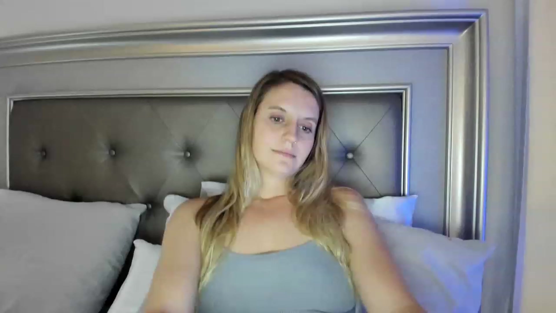 Gallery image thumbnail from Ca_ndi's myfreecams stream on, 06/09/2023, 23:14 image 8 of 20