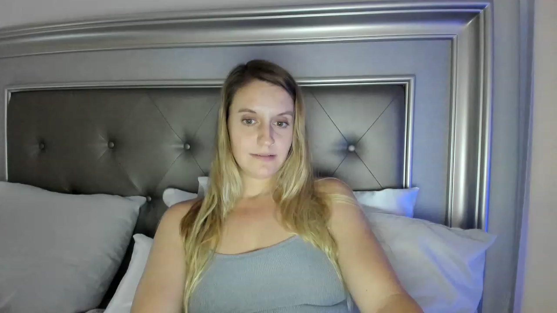 Gallery image thumbnail from Ca_ndi's myfreecams stream on, 06/09/2023, 23:14 image 9 of 20