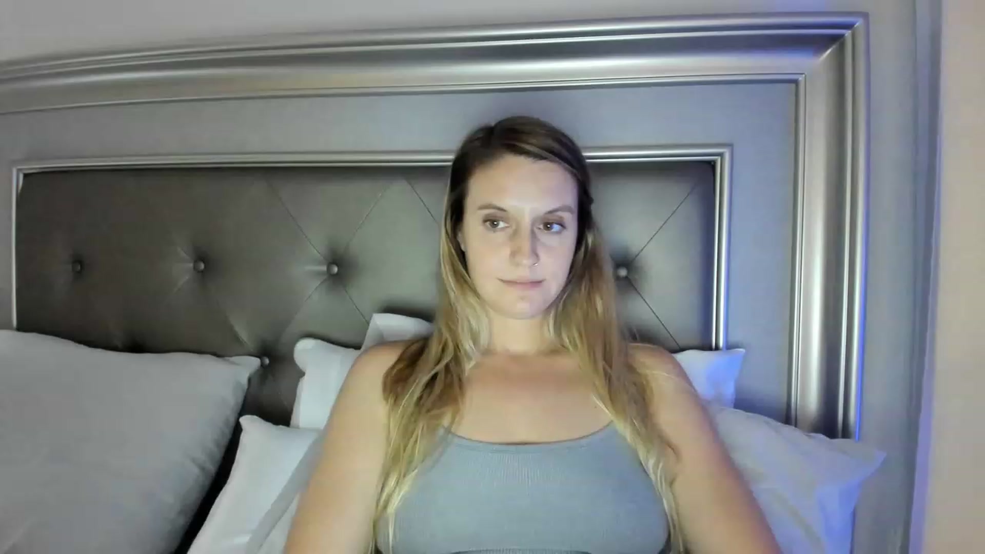 Gallery image thumbnail from Ca_ndi's myfreecams stream on, 06/09/2023, 23:14 image 10 of 20