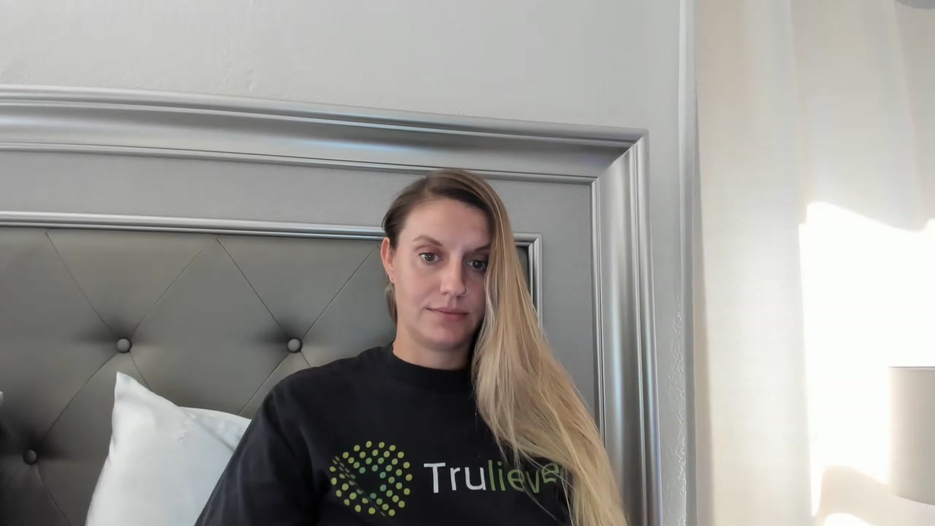 Gallery image thumbnail from Ca_ndi's myfreecams stream on, 06/14/2023, 14:22 image 5 of 20
