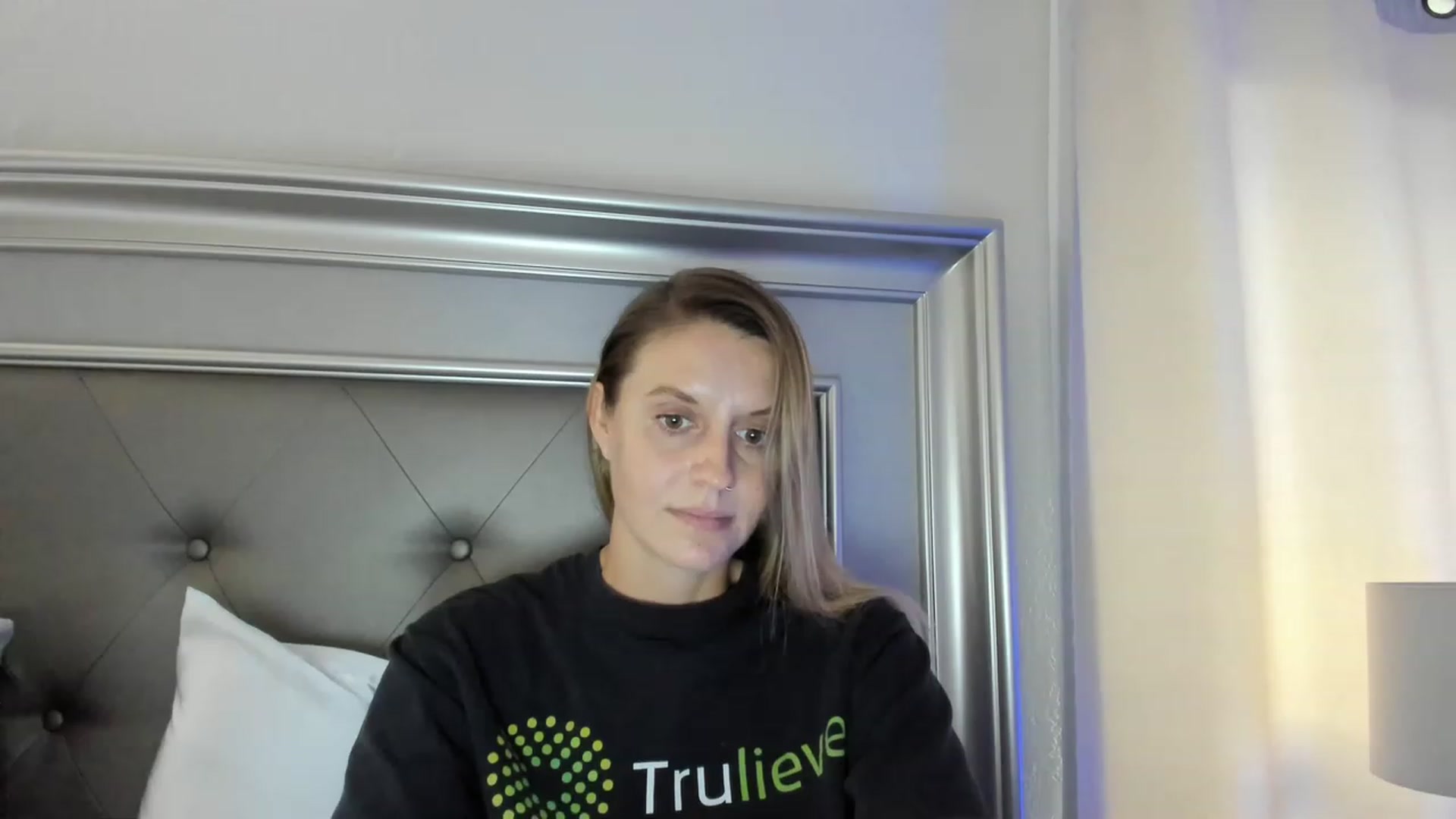 Gallery image thumbnail from Ca_ndi's myfreecams stream on, 06/14/2023, 14:22 image 2 of 20