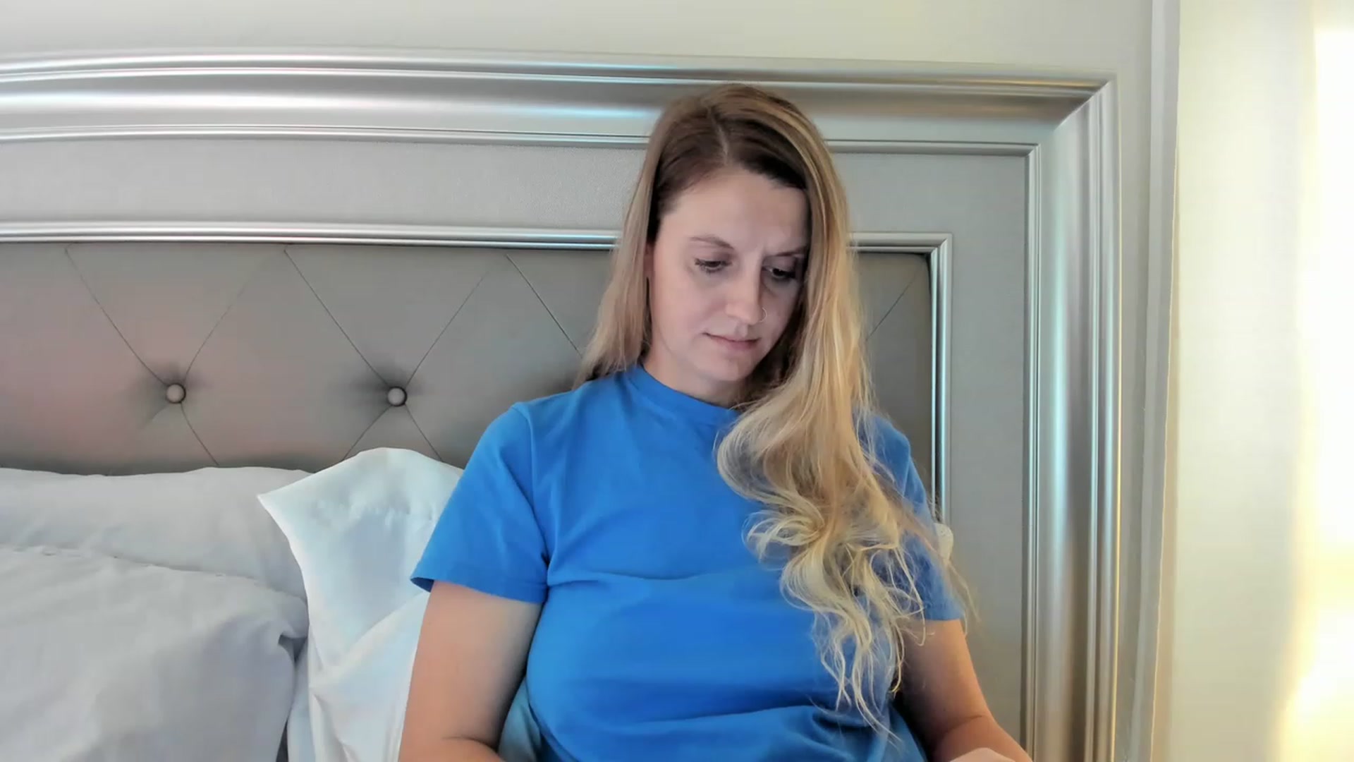Gallery image thumbnail from Ca_ndi's myfreecams stream on, 06/17/2023, 12:53 image 19 of 20
