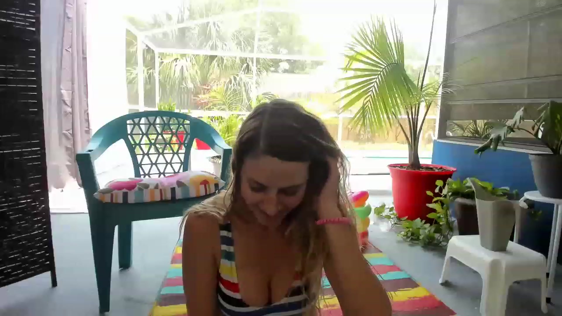 Gallery image thumbnail from Ca_ndi's myfreecams stream on, 06/19/2023, 18:40 image 2 of 20