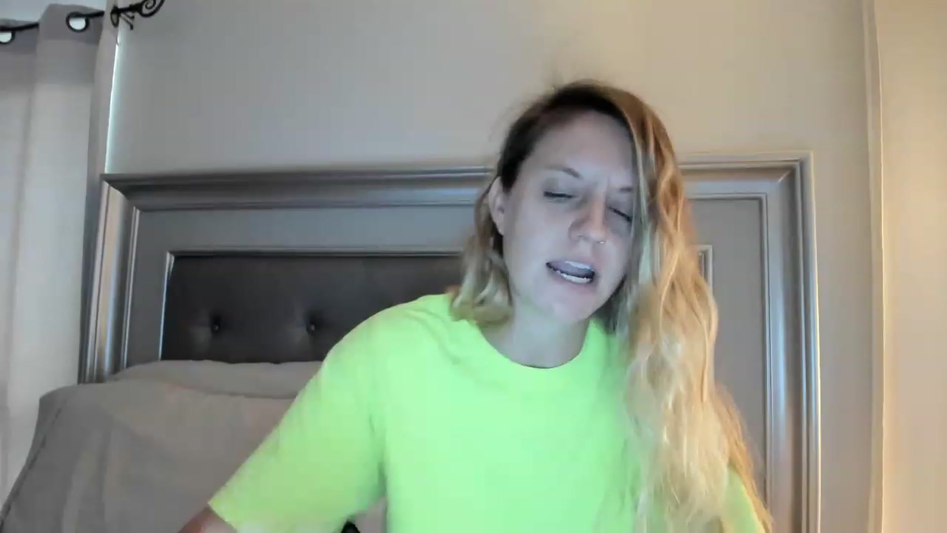 Gallery image thumbnail from Ca_ndi's myfreecams stream on, 06/29/2023, 11:33 image 11 of 20