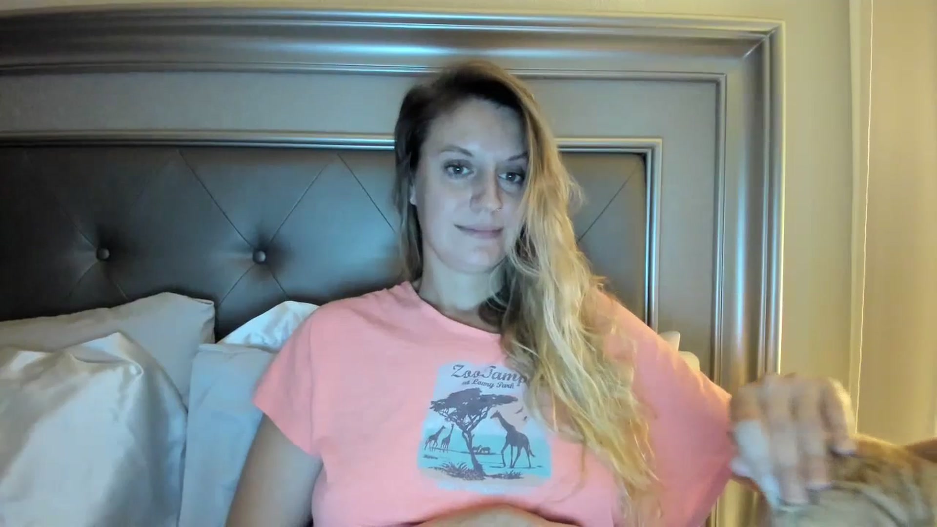 Gallery image thumbnail from Ca_ndi's myfreecams stream on, 07/05/2023, 09:06 image 4 of 20