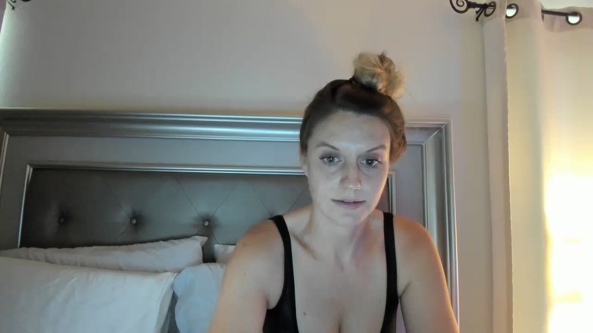 Gallery image thumbnail from Ca_ndi's myfreecams stream on, 07/12/2023, 18:17 image 13 of 20