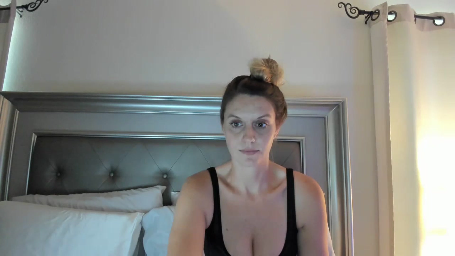 Gallery image thumbnail from Ca_ndi's myfreecams stream on, 07/12/2023, 18:17 image 4 of 20