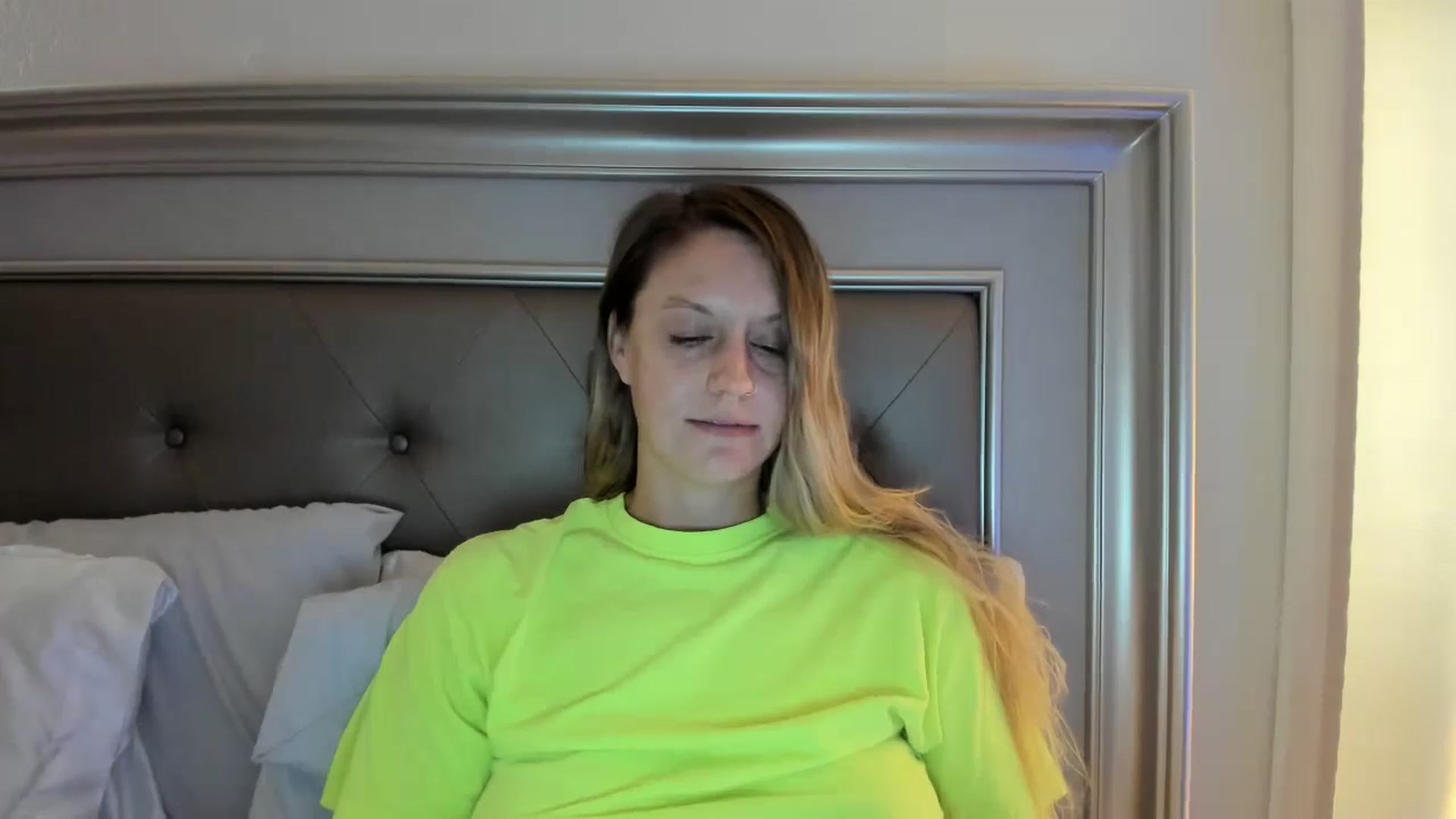 Gallery image thumbnail from Ca_ndi's myfreecams stream on, 07/15/2023, 13:13 image 17 of 20